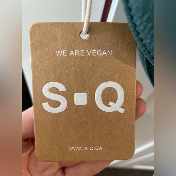 Vegan Leather Purse - Picture 4 of 4